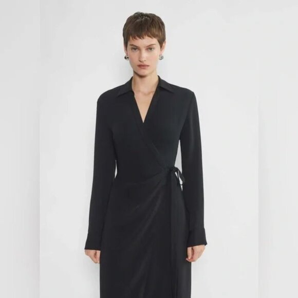 Aritzia Babaton Petra Wrap Tie Midi Dress Matte Satin Black Size Medium - Picture 2 of 10